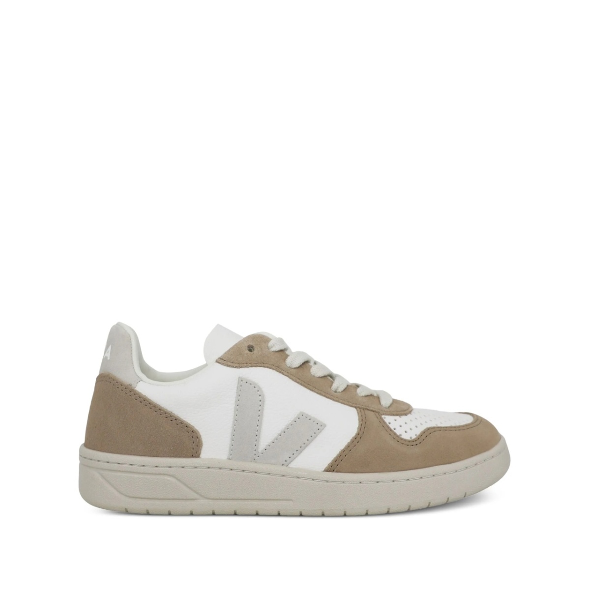 V10 Chromefree low-top sneakers