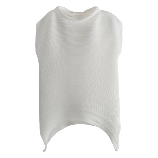 asymmetrical-hem pleated top