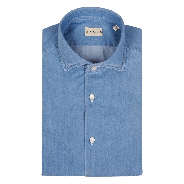 buttoned shirt