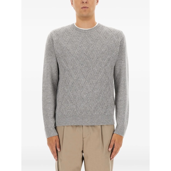 diamond-pattern sweater