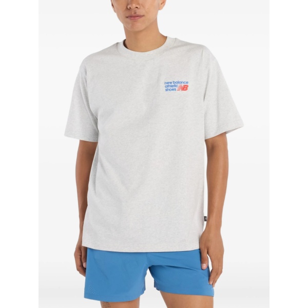 logo-embroidered T-shirt