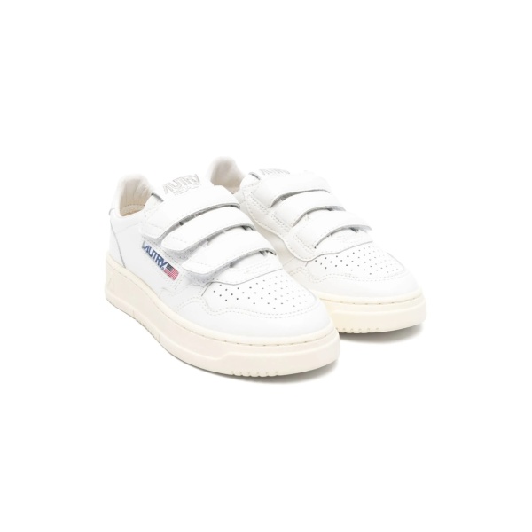 Medalist leather sneakers