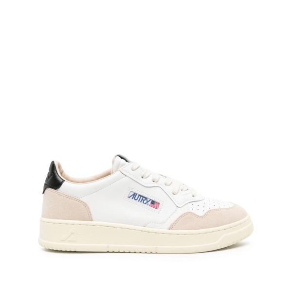 Medalist leather sneakers