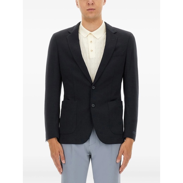 notched-lapel button jacket