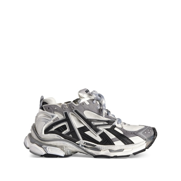 Runner panelled sneakers