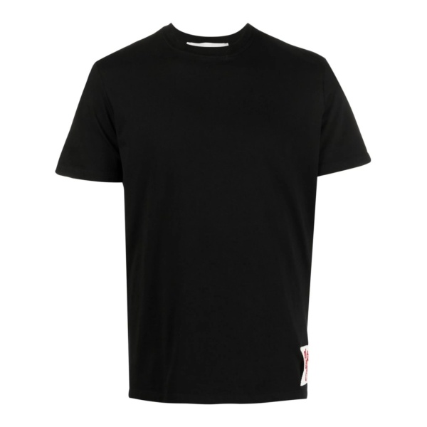 short-sleeved cotton T-shirt