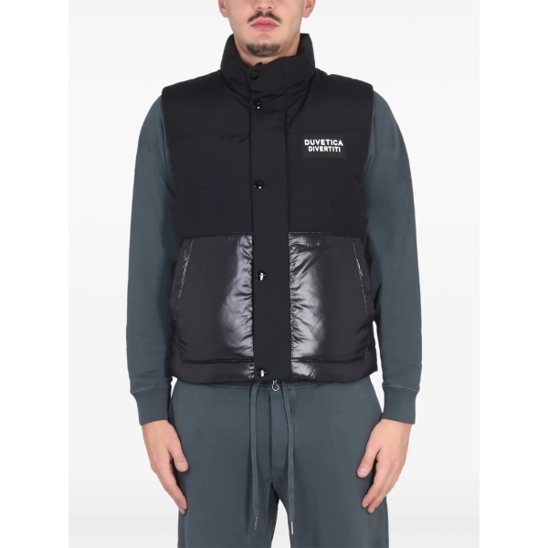 snap-button gilet