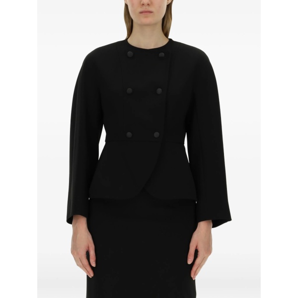 button-fastening jacket