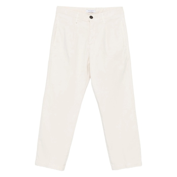 buttoned pants