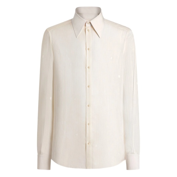 buttoned shirt