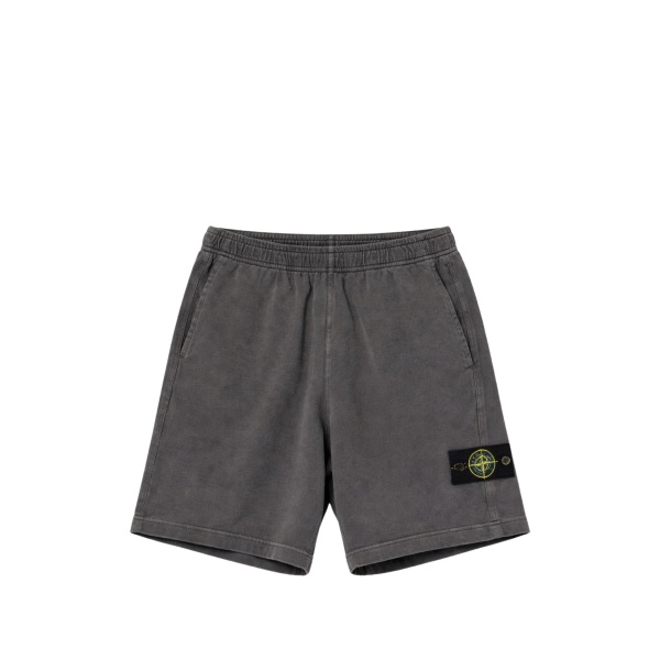 logo patch shorts