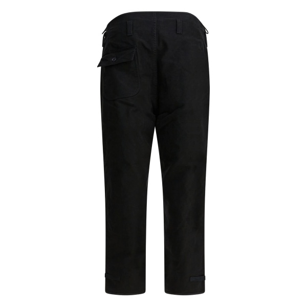 Over back-pocket trousers