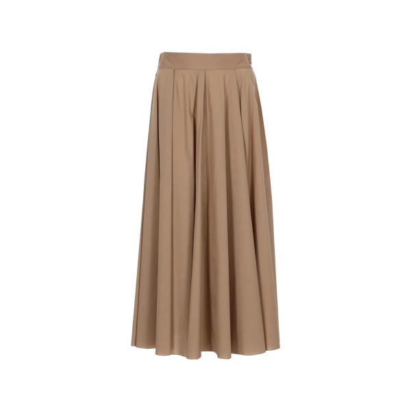 pleated skirt