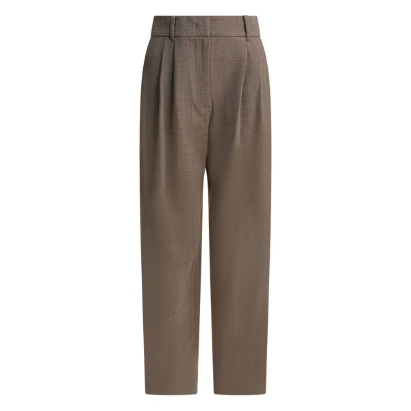 pleated trousers