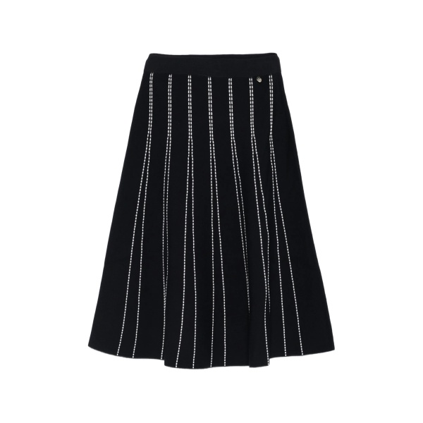 striped skirt
