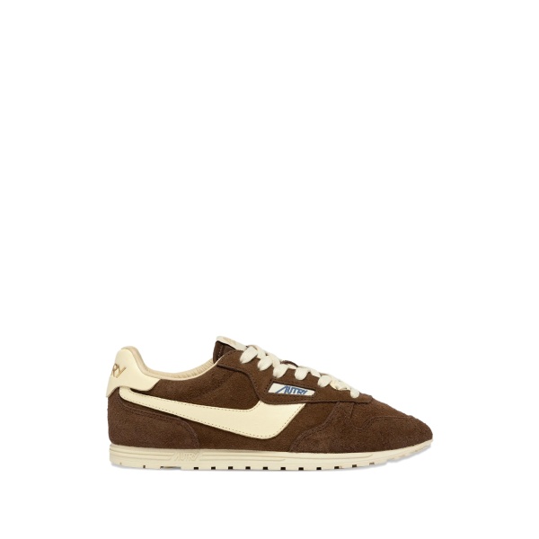 tow-top sneakers
