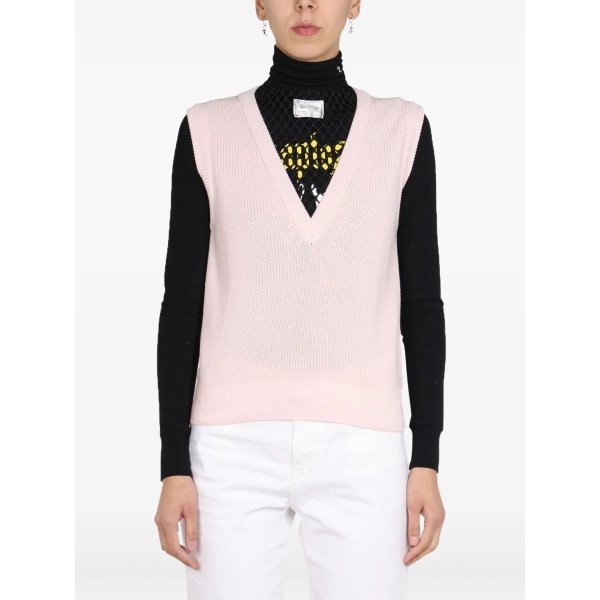 V-neck vest