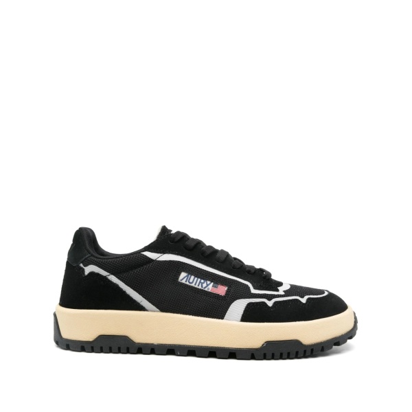 Wild Pace sneakers