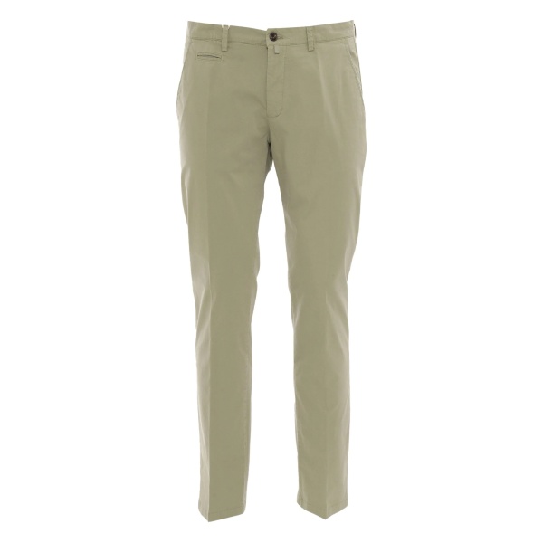 button-fly trousers