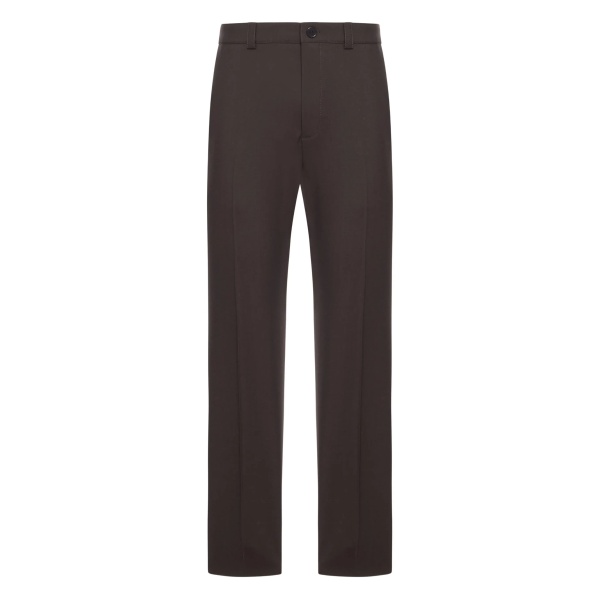 buttoned pants