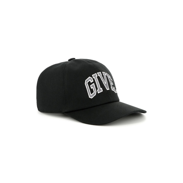 logo-embroidered cap