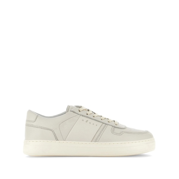logo trainers