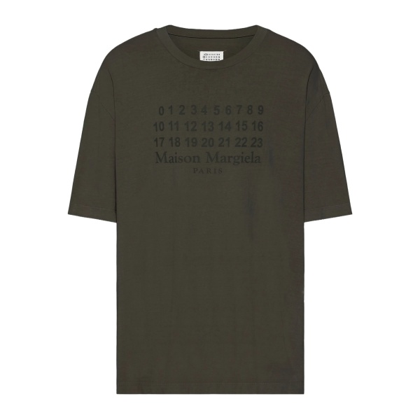 Numeric-logo T-shirt