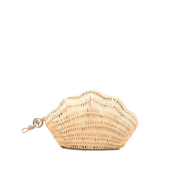 Shelly shell-shaped woven clutch bag