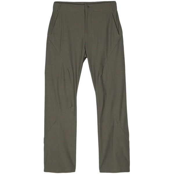 straight-leg trousers
