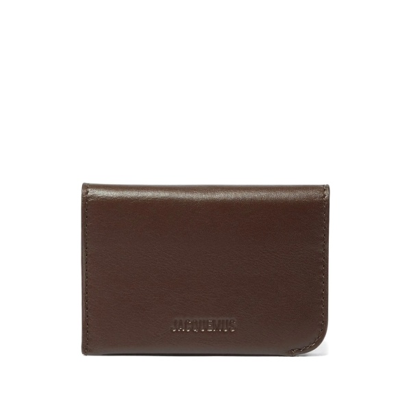 The Curvo logo cardholder