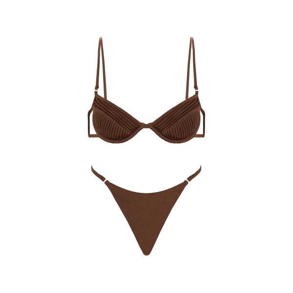 Amy bikini