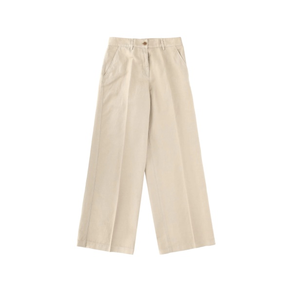 buttoned trousers