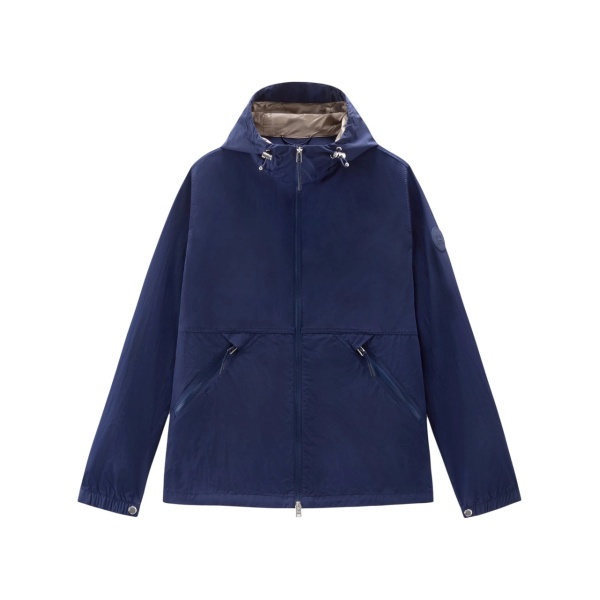 Crinkle hooded windbreaker