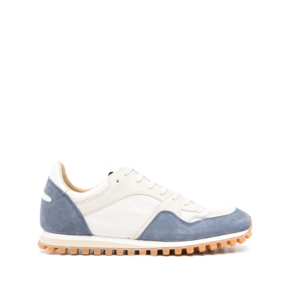 Marathon trail sneakers