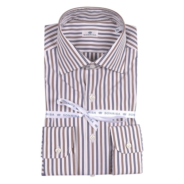 striped shirt