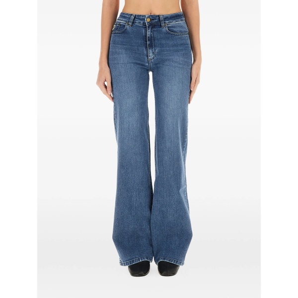 wide-leg jeans