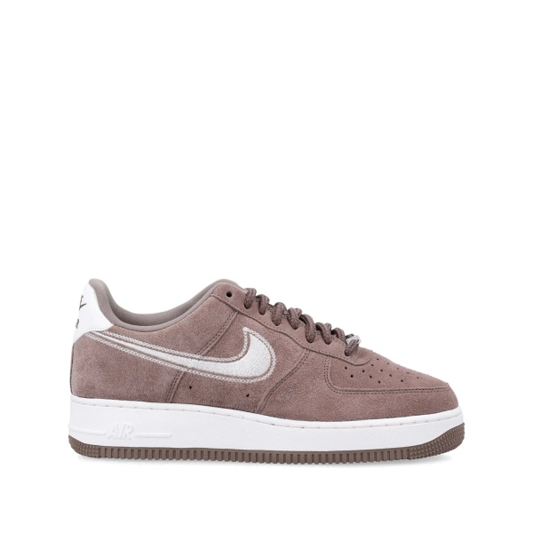 Air Force 1 '07 LV8 sneakers