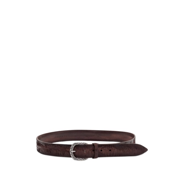 Blade embossed belt