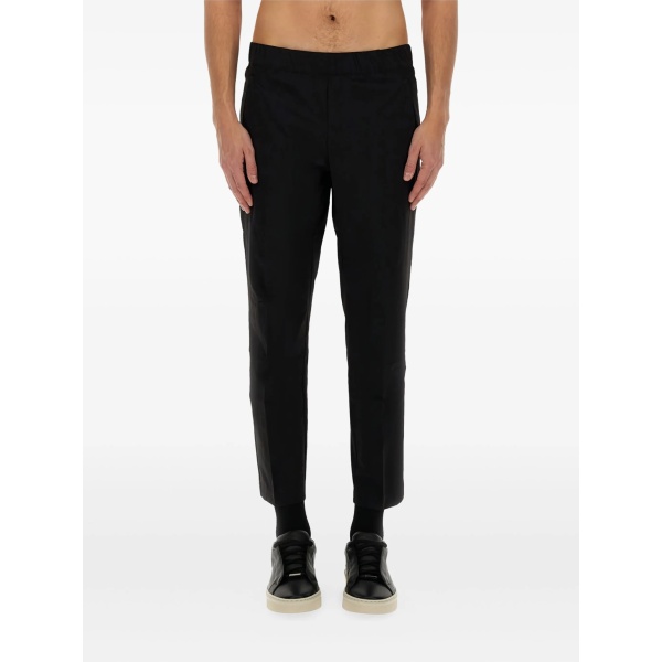 elastic-waistband straight-leg trousers