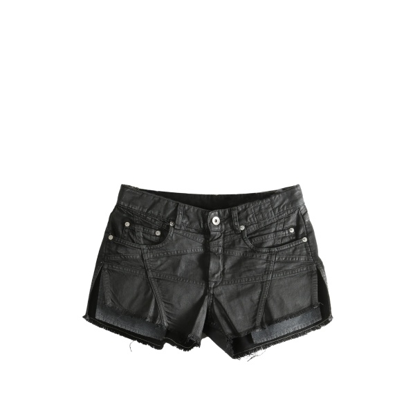 fringed-hem shorts
