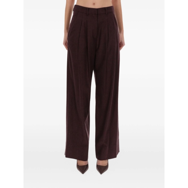 pleated trousers