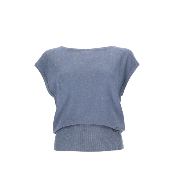 sleeveless top
