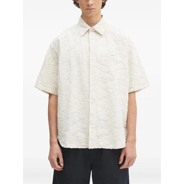 textured short-sleeve shirt
