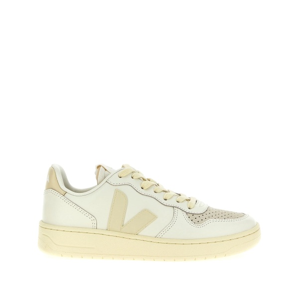 V-10 sneakers