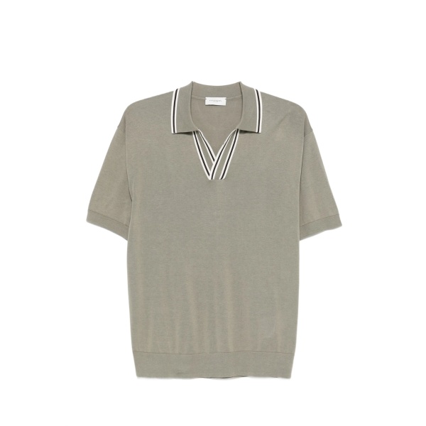 V-neck T-shirt