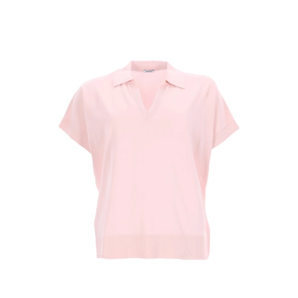 wingtip-collar T-shirt