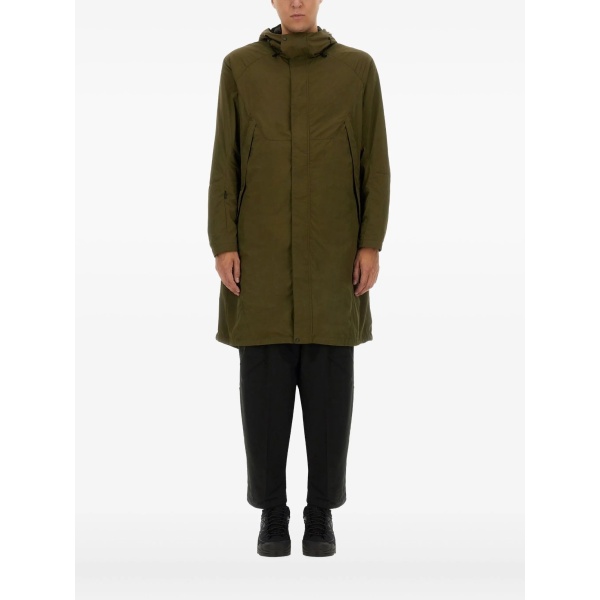 zip-fastening parka coat