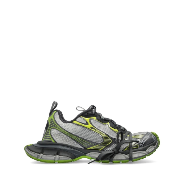 3XL sneakers