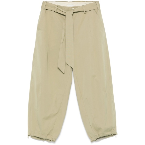 belted trousers