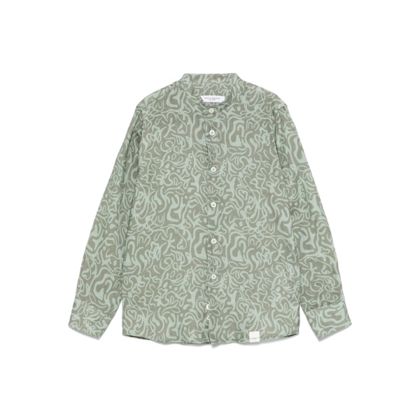 graphic-print shirt